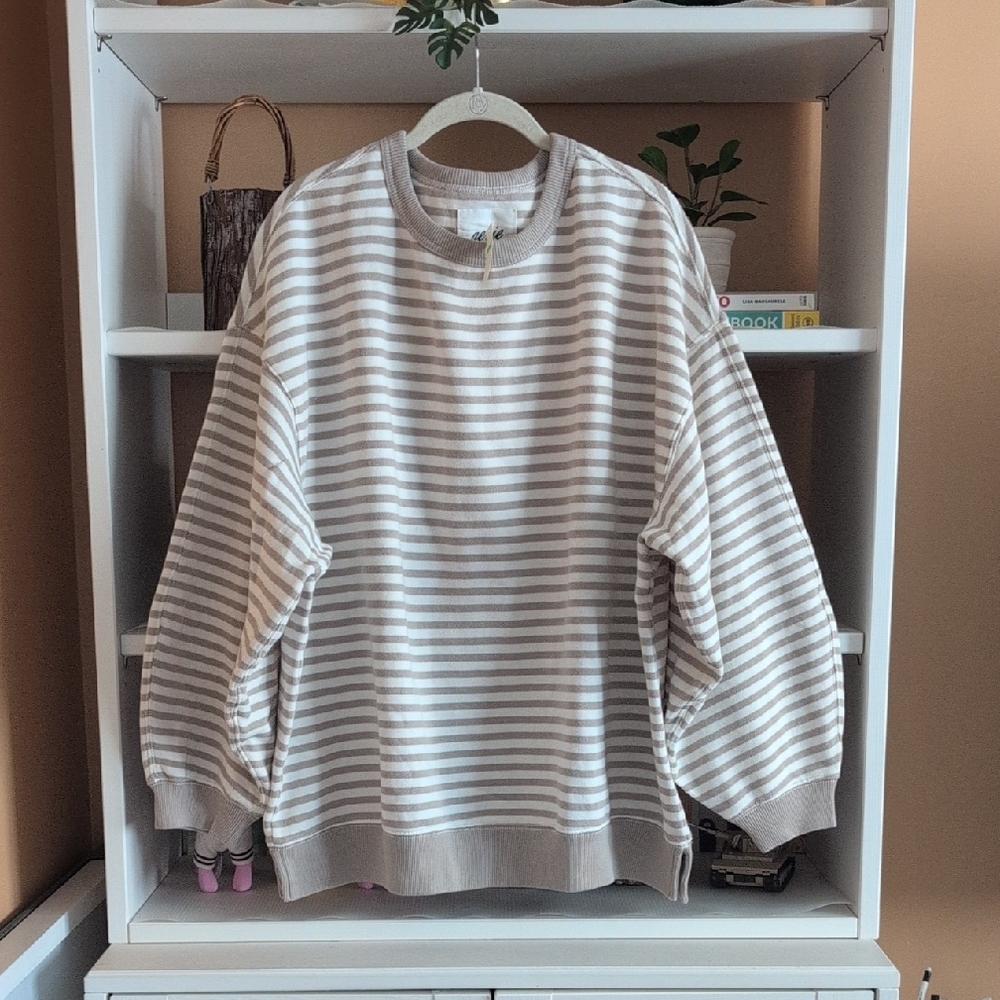 Aerie Tres Chic Sweatshirt